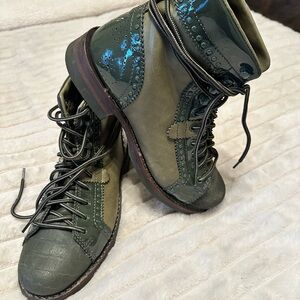 Caterpillar Olive Green Combat Boots